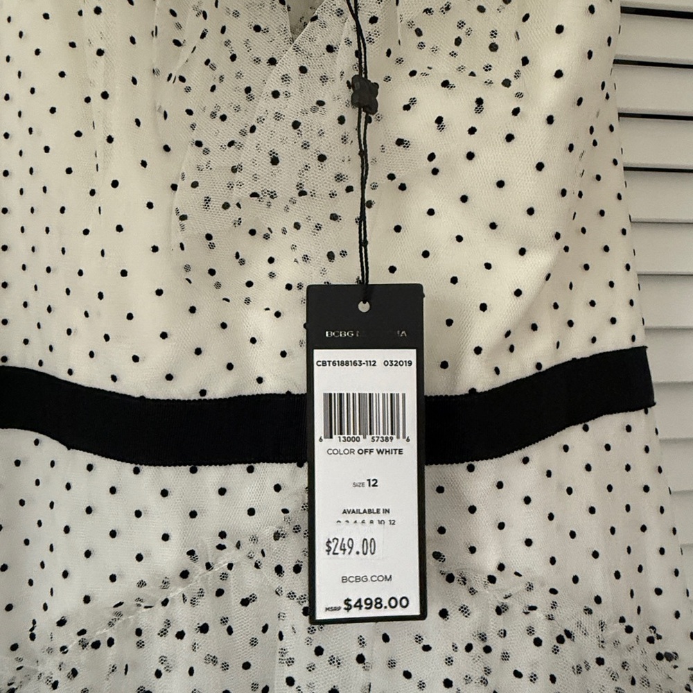 BCBG NWT Elegant White Polka Dot Tiered Skirt dress - Picture 3 of 6